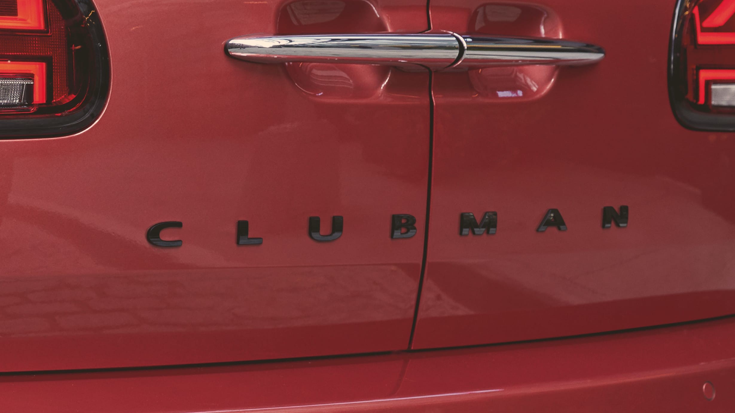 MINI Clubman – ime – crna slova